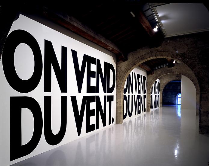 Haim Steinbach on vend du vent 1988 text in matte...