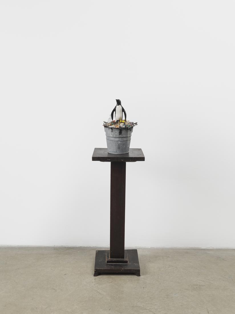 Mark Dion Nature Morte 2018 Ceramic penguin, tar,...
