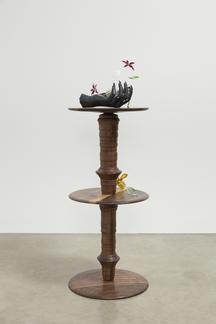 This is an image of Kelly Akashi's sculpture "Cult...