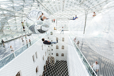 TOMAS SARACENO: IN ORBIT
