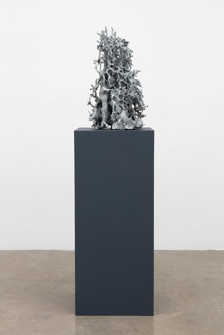 This a sculpture of Agnieszka KURANT's "A.A.I (Sys...